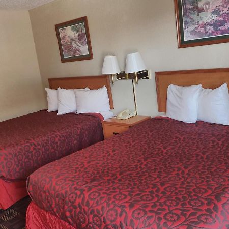 Days Inn Oklahoma City West Exterior photo